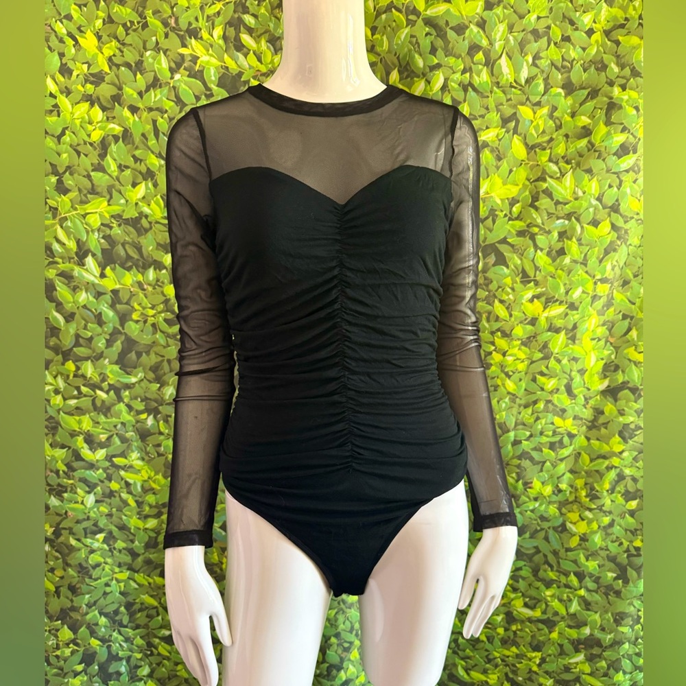 Lilly’s Kloset Black Ruched Long Sleeve Bodysuit